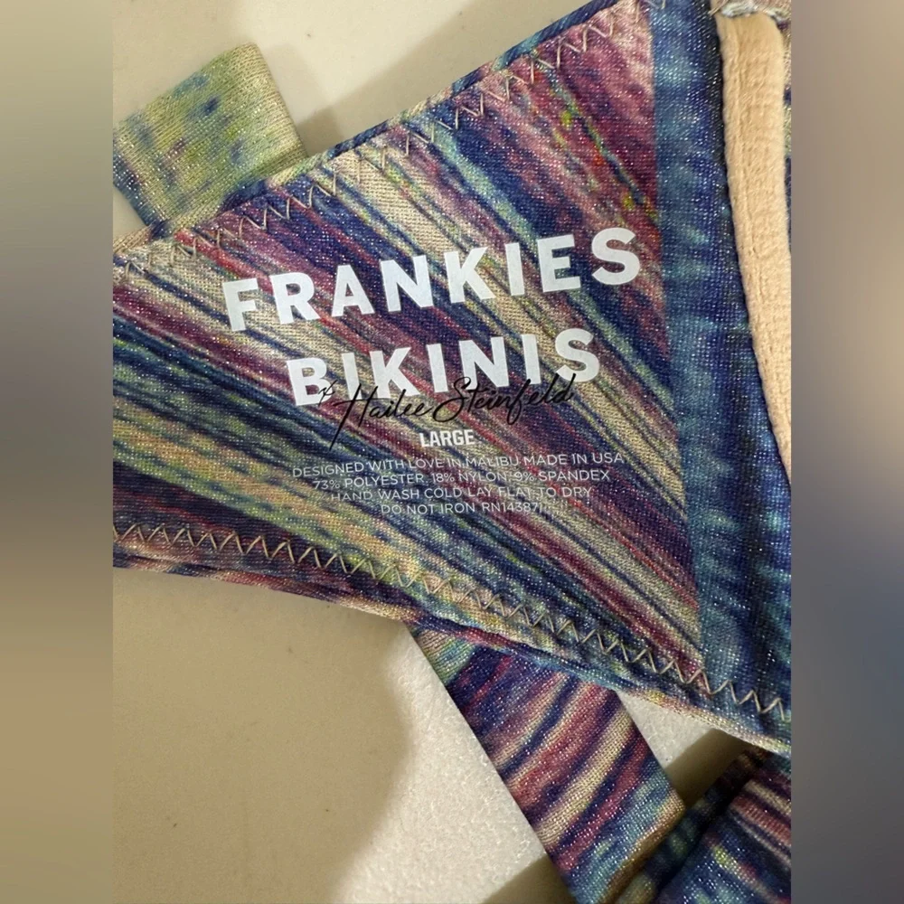 Frankie's Bikinis Multicolor Striped Underwire Bikini Top